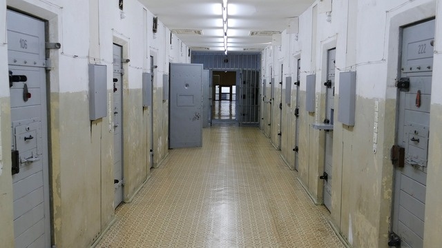 Bydgoski przestępca przez 15 lat ukrywał się przed policją. Wpadł w Ełku