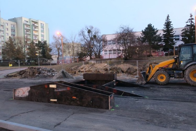 Już wkrótce poskaczą na rampach. W Nowym Fordonie rośnie bezpieczny skatepark