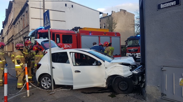 Wypadek w centrum Bydgoszczy. Dwie osoby ranne, trafiły do szpitala
