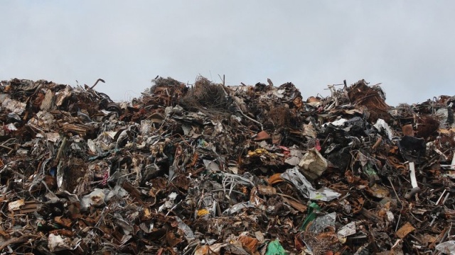 Inowrocławscy radni przegłosowali podwyżkę za wywóz śmieci