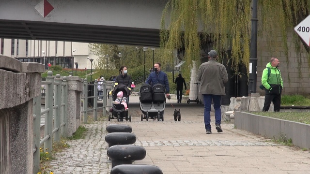 Ostatni dzień długiego weekendu. Pogoda sprzyja spacerom [wideo, galeria]