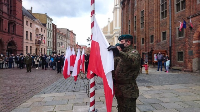 Konstytucja reguluje całe nasze życie. Tak świętowaliśmy 230. rocznicę [wideo, zdjęcia]