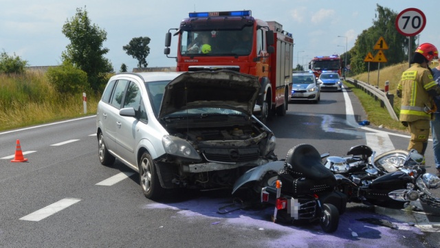 Kierowca motocykla i jego pasażerka w szpitalu, a mieli pierwszeństwo...