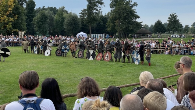 Cofamy się w czasie na Festynie Archeologicznym. Ale historia [wideo, galeria]