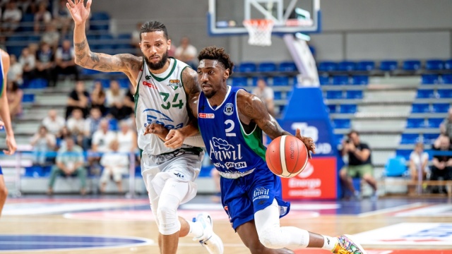 Energa Basket Liga - Wicemistrz uległ w Hali Mistrzów. Anwil pokonuję Zastal