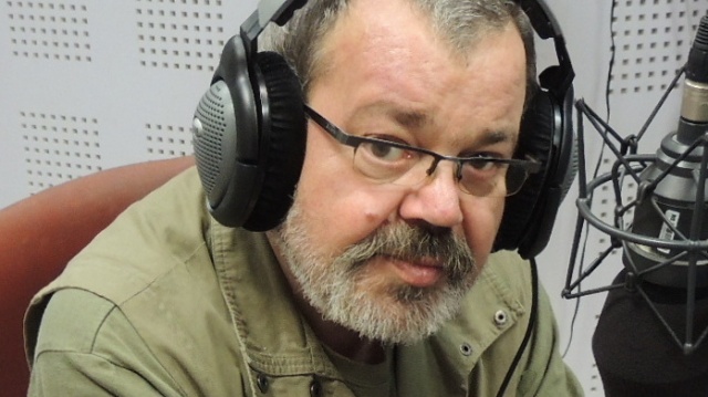 Prof. Aleksander Nalaskowski z Feniksem 2021 na Targach Wydawców Katolickich