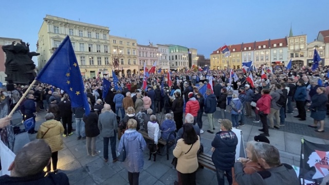 Co było w strzykawce, z którą zbliżano się do manifestujących w Bydgoszczy