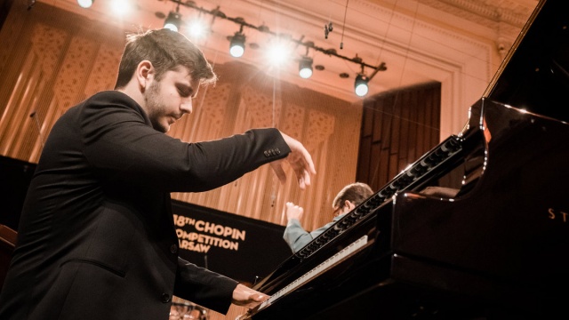 Konkurs Chopinowski: nasi pianiści w finale Pierwszy zagrał Kamil Pacholec