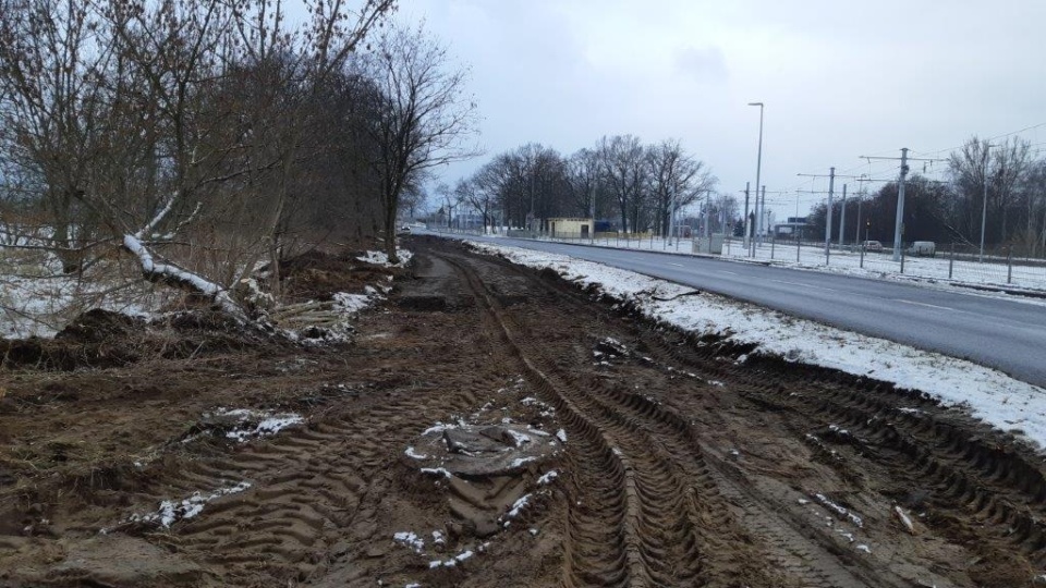 Na placu budowy pojawiły się maszyny i rozpoczęły się prace ziemne/fot. nadesłane