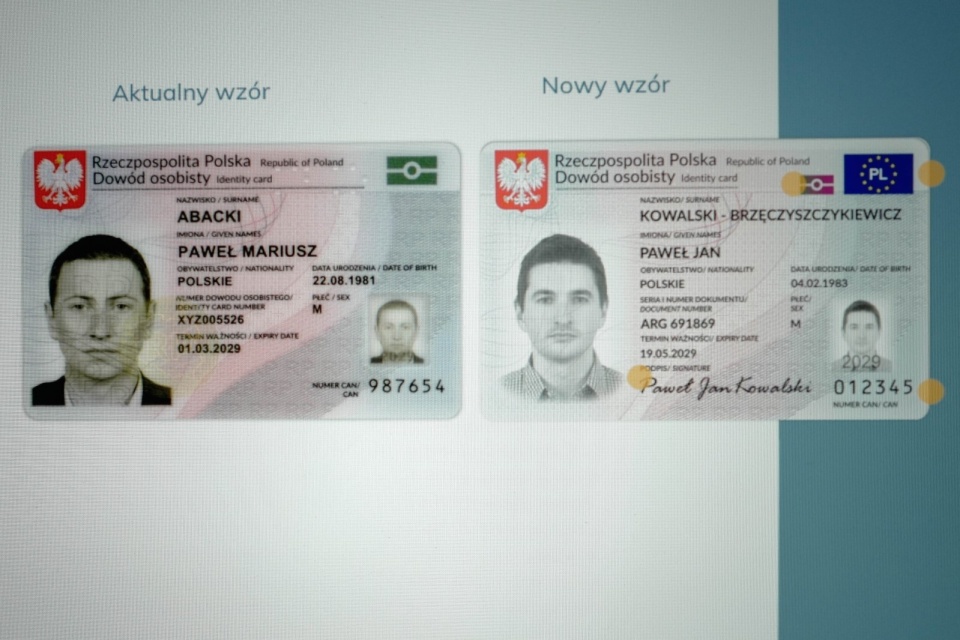 Nowe wzory dowodów osobistych zaprezentowane podczas spotkania online z dziennikarzami/fot. Mateusz Marek, PAP