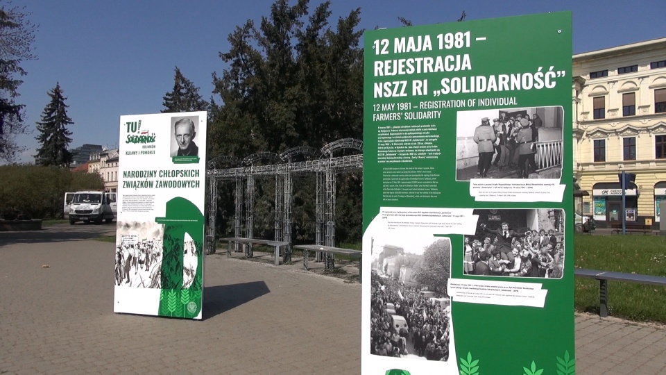 Wystawa „Tu rodziła się Solidarność rolników” na pl. Teatralnym w Bydgoszczy/fot. jw