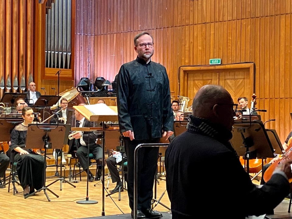 Krzysztof Herdzin nagrywa kolejny program muzyczno-edukacyjny w Filharmonii Pomorskiej, zatytułowany „Krzysztof Herdzin About Orchestra" /fot. Magda Jasińska