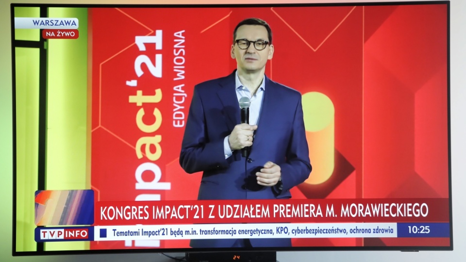 Morawiecki mówił, że dziś jesteśmy w przededniu przełomowego czasu dla całego świata. Fot. PAP/Wojciech Olkuśnik