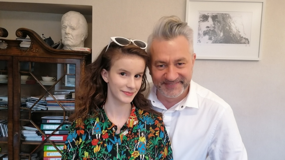 Dyrektor bydgoskiej Filharmonii Maciej Puto i jego 13-letnia córka Noela/fot. mg