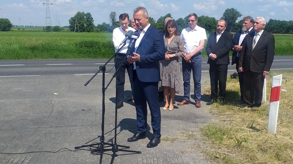 Wojewoda kujawsko-pomorski Mikołaj Bogdanowicz podczas konferencji prasowej. Fot. Jolanta Fischer