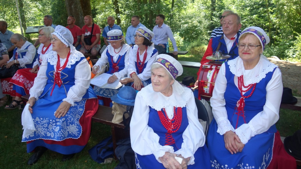 W poniedziałek świętowano w ogrodach Parku Etnograficznego w Kłóbce jubileusz powstania włocławskiego oddziału Stowarzyszenia Twórców Ludowych/fot. Andrzej Krystek