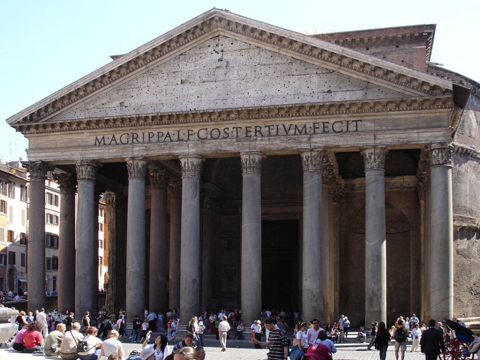 Panteon w Rzymie/fot. Arpingstone, Wikipedia