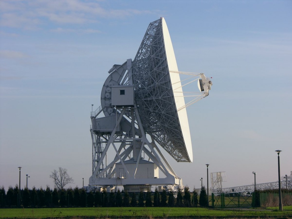 32-metrowy radioteleskop RT-4 jest najważniejszym urządzeniem badawczym Instytutu Astronomii UMK/fot. Archiwum