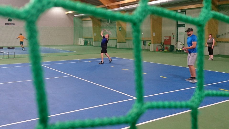 Osoby niewidzące i niedowidzące mogą pójść na trening „blind tennisa”. Fot. Michał Zaręba