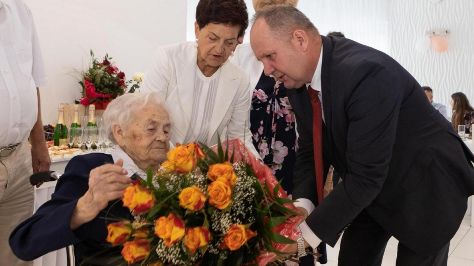 Łucja Mańska, mieszkanka Jabłonowa Pomorskiego dołączyła do osób uhonorowanych marszałkowskim medalem dla najstarszych mieszkańców naszego województwa/fot. Mikołaj Kuras dla UM