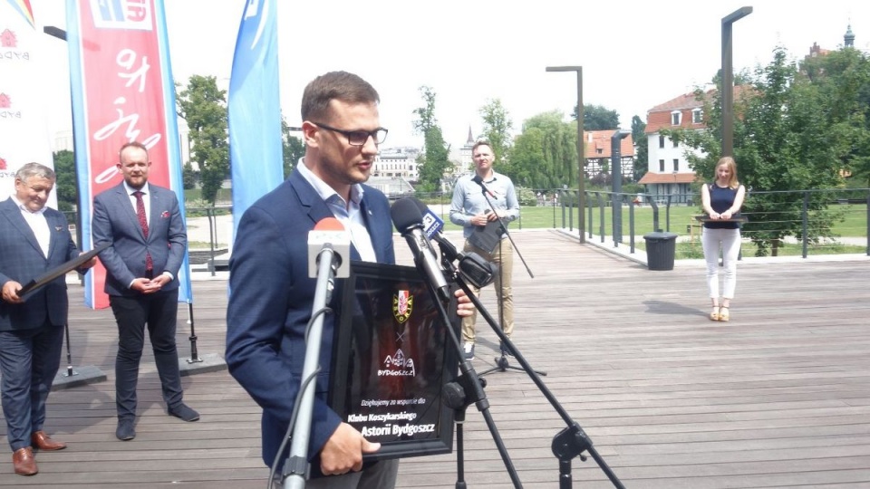 Nową nazwę ogłoszono w poniedziałek na tarasie Młynów Rothera na bydgoskiej Wyspie Młyńskiej/fot. Andrzej Krystek