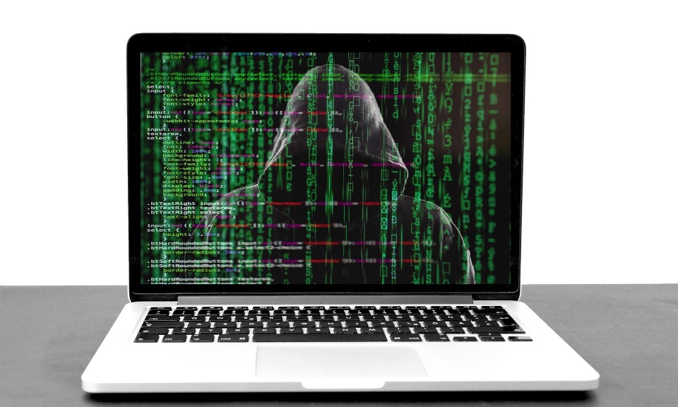 Ostatnie miesiące to czas wzmożonej aktywności cyberprzestępców. Każdą podejrzaną stronę można zgłosić do CSIRT NASK./fot. Pixabay