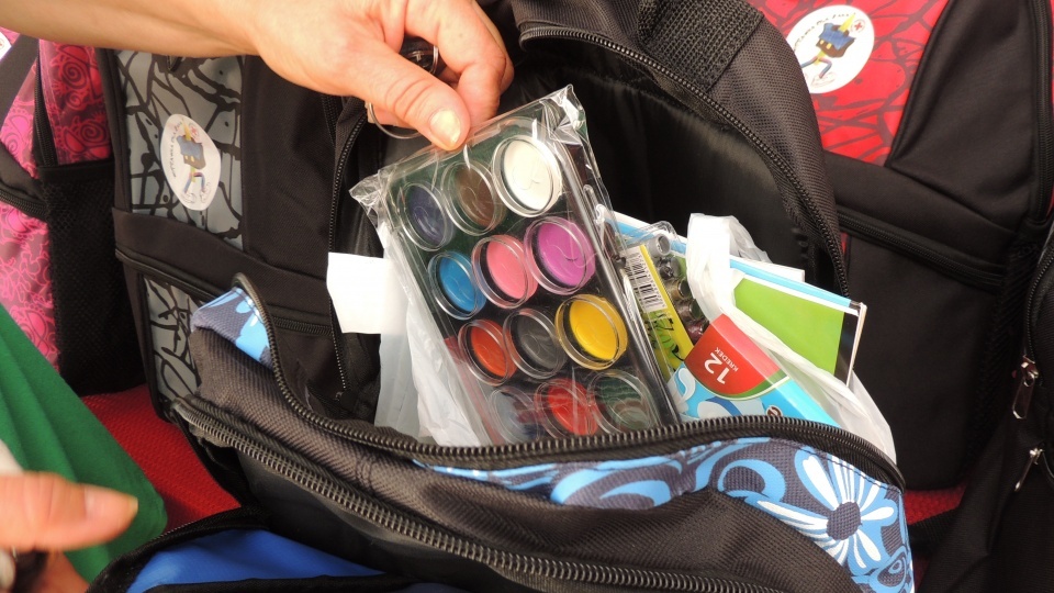 PCK chce zapełnić uczniowskie plecaki szkolne. pomoc mile widziana!/fot. Tatiana Adonis/archiwum