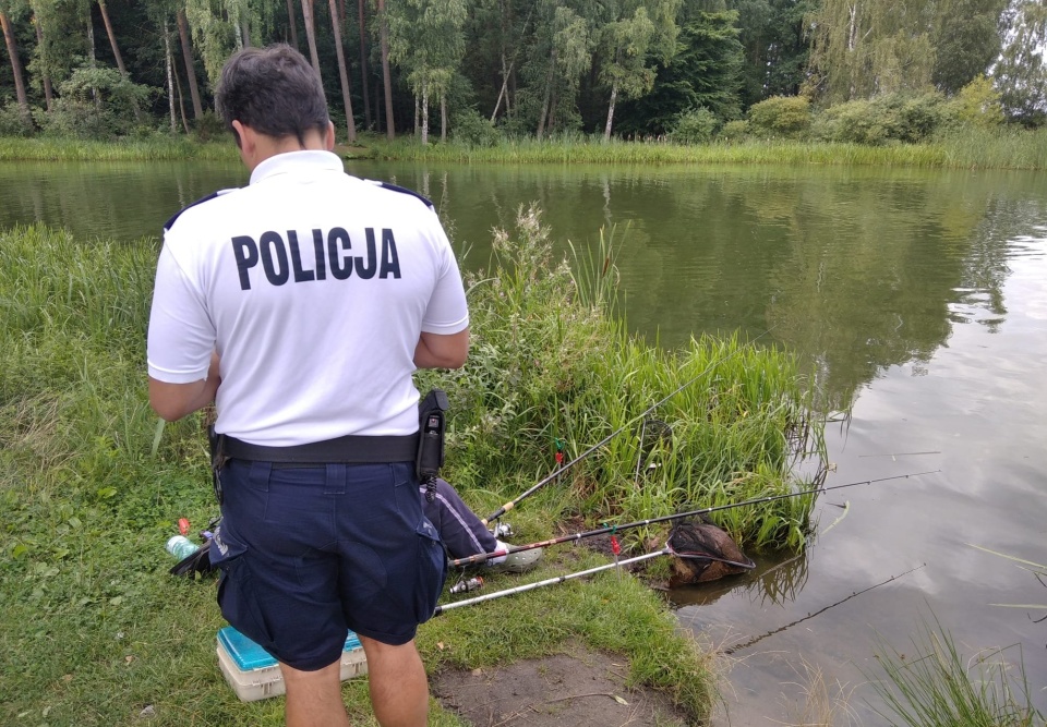 „Wodniacy” z bydgoskiej komendy patrolują nie tylko akweny, lecz także tereny do nich przyległe - najczęściej lasy./fot. KWP Bydgoszcz