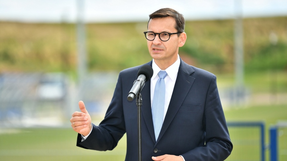 Premier Mateusz Morawiecki zadeklarował chęć skorzystania z oferty miast, które zgłaszają chęć pomocy Afgańczykom ewakuowanym z Kabulu. Fot. PAP/Maciej Kulczyński