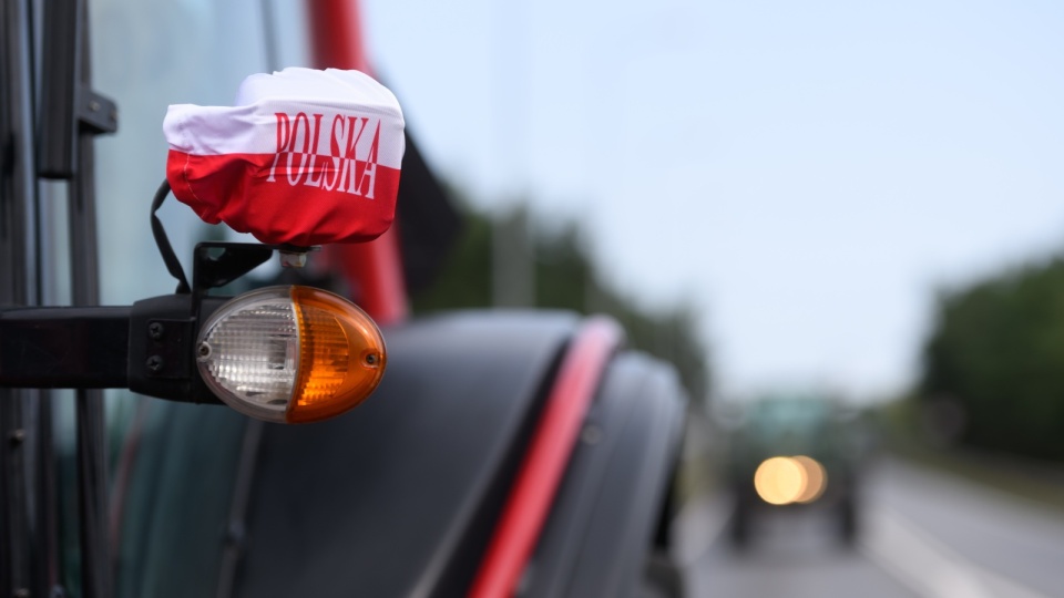 Od rana trwają blokady dróg w kilku województwach. Protest rolników z AgroUnii ma trwać 48 godzin. Fot. PAP/Jakub Kaczmarczyk