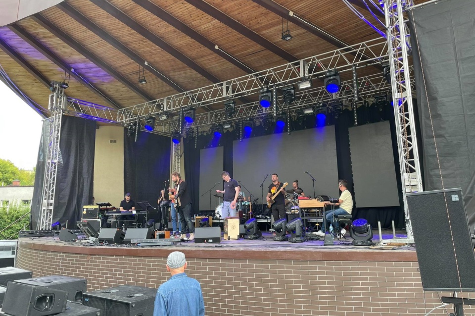 Wóz transmisyjny Polskiego Radia PiK - z Tomkiem Kaźmierskim i Krystianem Makowskim na pokładzie - był na „Blues na Świecie Festival"./fot. Tomasz Kaźmierski