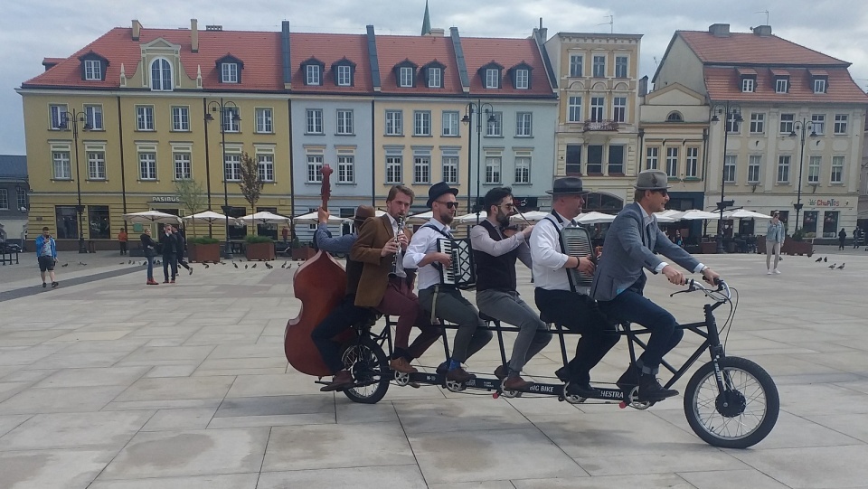 Na Święcie ul. Pomorskiej wystąpi Orkiestra na Dużym Rowerze./fot. Jolanta Fischer/archiwum