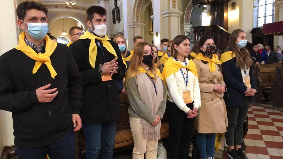 Msza św. w kościele pod wezwaniem Świętej Trójcy, której przewodniczył biskup bydgoski Krzysztof Włodarczyk, była centralnym punktem obchodów Dnia Papieskiego w Bydgoszczy. Fot. Elżbieta Rupniewska