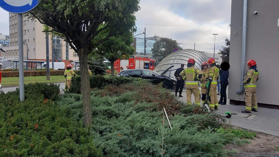 Wypadek na bydgoskim rondzie Jagiellonów/fot. Pomoc drogowa Krystian Andruszczenko