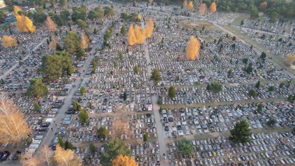 Bydgoskie cmentarze, widok z drona/fot. Dronfor