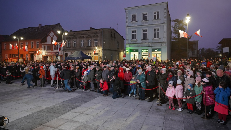 Uroczystość otwarcia nowo zrewitalizowanej strefy śródmiejskiej w Sępólnie Krajeńskim. Fot. www.gmina-sepolno.pl