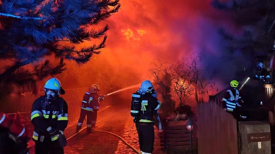 Pożar domku jednorodzinnego w Nowej Wsi Wielkiej./fot. OSP Nowa Wieś Wielka