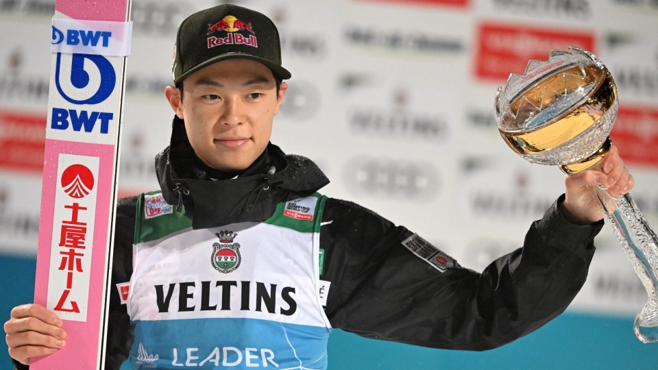 Ryoyo Kobayashi wygrał konkurs Turnieju Czterech Skoczni w Oberstdorfie. Fot. EPA/PHILIPP GUELLAND Dostawca: PAP/EPA.