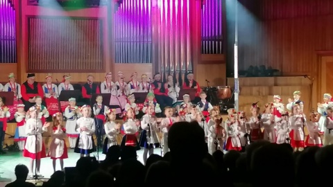 Koncert „Dla Ciebie Mamo" Zespołu Pieśni i Tańca Ziemia Bydgoska/fot. mg