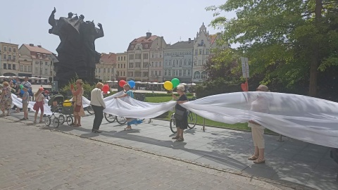 Najpierw msza święta w Katedrze, później przemarsz ulicami miasta, wreszcie piknik rodzinny koło bazyliki. Fot. Jolanta Fischer