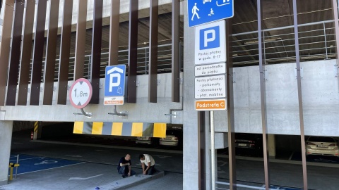 W czwartek (14 lipca) otwarta została część parkingu wchodząca w skład Strefy Płatnego Parkowania, a chodzi o nowy, 6-kondygnacyjny obiekt przy ul. Grudziądzkiej, który pomieści docelowo 570 samochodów. Fot. Tomasz Kaźmierski