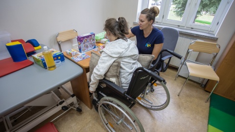 Brytyjczycy dla Ukraińców. Kupiono wyposażenie ułatwiające rehabilitację osób z niepełnosprawnościami. Fot. Mikołaj Kuras