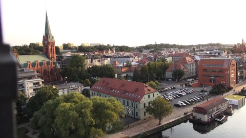 Bydgoszcz z dachu Hotelu Focus. (jw)