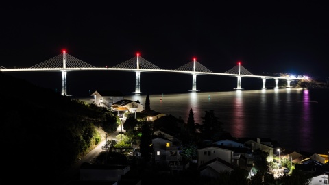 Most Pelješac połączył półwysep o tej samej nazwie i Dubrownik z lądową częścią Chorwacji. Fot. PAP/EPA