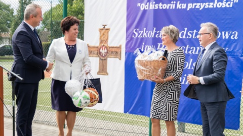 W Żernikach w powiecie żnińskim uroczyście otwarto nową część budynku szkoły. /fot. Kujawsko-Pomorski Urząd Wojewódzki/Facebook