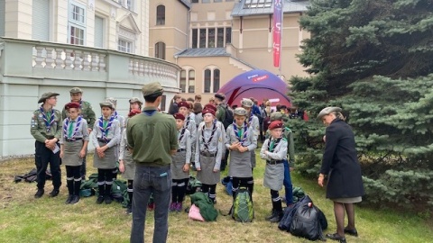 Harcerze weszli dziś na teren Polskiego Radia PiK w Bydgoszczy. Rozgłośnia stała się miejscem akcji gry terenowej./fot. Jarosław Kopeć