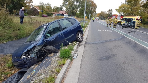 Na ul. Gdańskiej ok. 15.00 zderzyły się dwa samochody osobowe./fot. Bydgoszcz998, Facebook