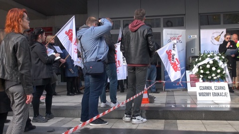 W Dniu Nauczyciela protestowali. (jw)