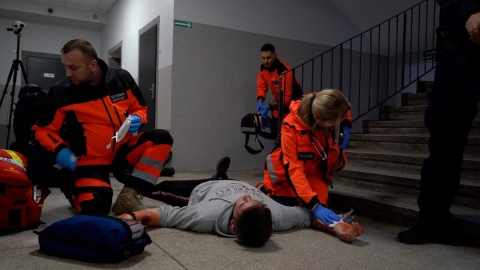 Ćwiczenia służb w Zespole Szkół Centrum Kształcenia Rolniczego w Bielicach/fot. materiały policji