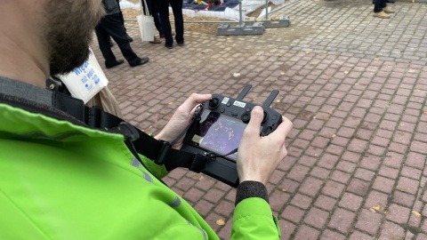 W ramach konferencji odbył się pokaz inspekcji dronem i sadzenia drzewa z „podziemną doniczką”. Fot. Tomasz Kaźmierski